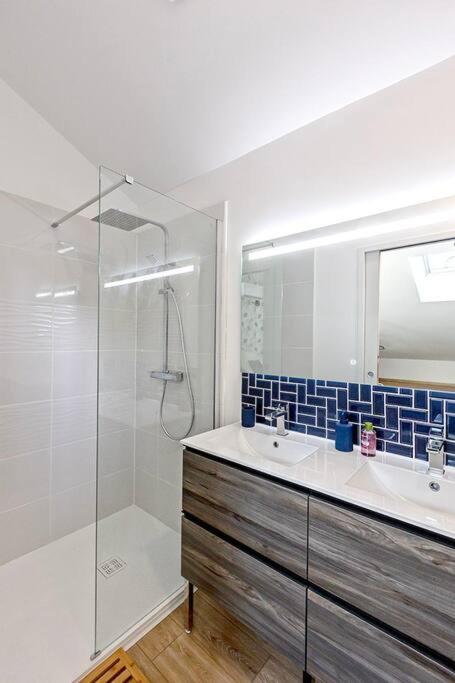Ô Loft - 3 chambres avec 3 salles de bains - parking - climatisation - Casa con 3 Camere da Letto - 9