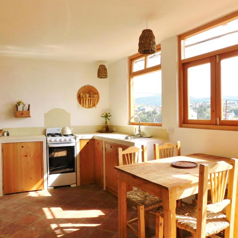 La Casa de las Aves - Architect's House/ Amazing view & garden - Two-Bedroom Apartment - 15