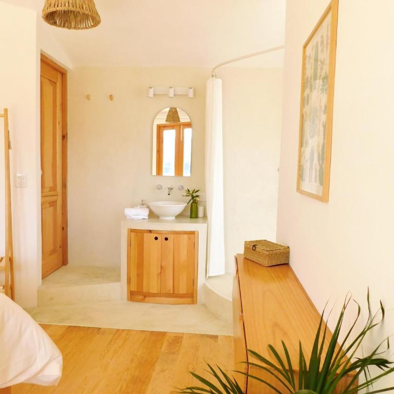 La Casa de las Aves - Architect's House/ Amazing view & garden - Two-Bedroom Apartment - 17