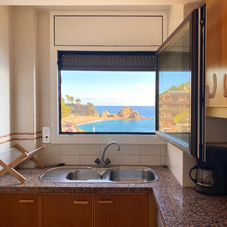 Magnificent apartment at the sea front of Tossa de Mar - Apartamento - 17