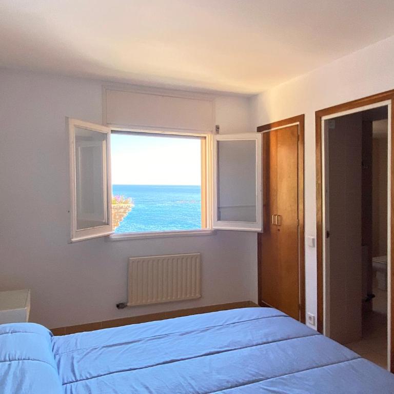 Magnificent apartment at the sea front of Tossa de Mar - Apartamento - 24