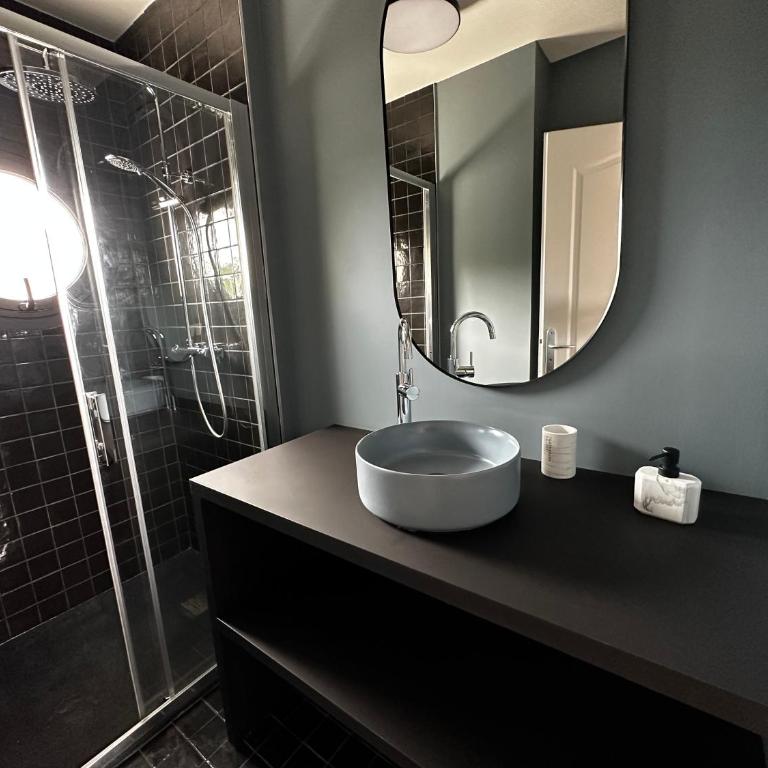 Maison Style & Espace à Angers - Chambre Deluxe Double ou Lits Jumeaux - 5