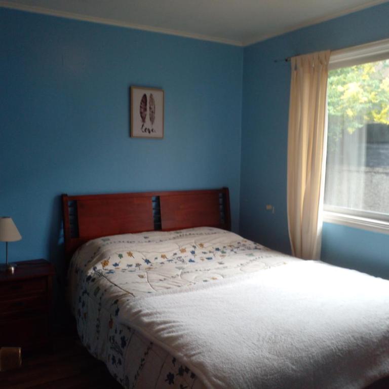 Acogedora casa en el sur de Chile, ubicada en barrio residencial - Three-Bedroom House - 5