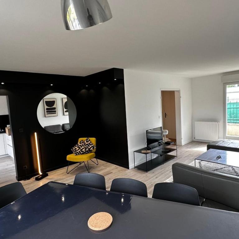 Maison Style & Espace à Angers - Chambre Deluxe Double ou Lits Jumeaux - 3