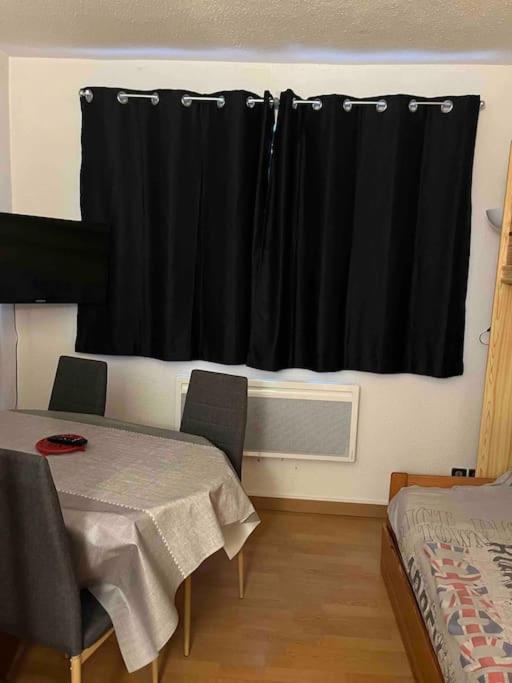 Charmant studio à Font-Romeu avec place de parking - Appartement 1 Chambre - 9