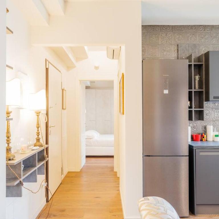 Casa Silvia - Central flat with private terrace - One-Bedroom Apartment - 25