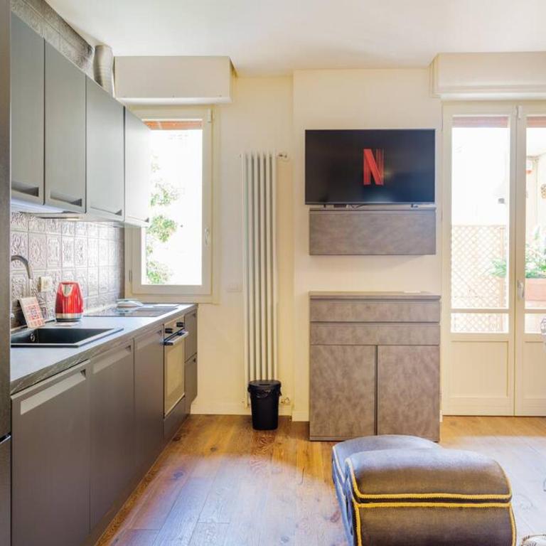 Casa Silvia - Central flat with private terrace - One-Bedroom Apartment - 16