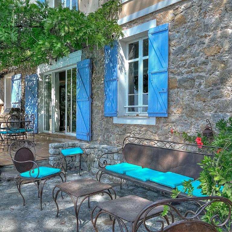 Villa Provençale avec 2 maisons d'amis ,piscine ,Jacuzzi ,vue mer - Villa - 71