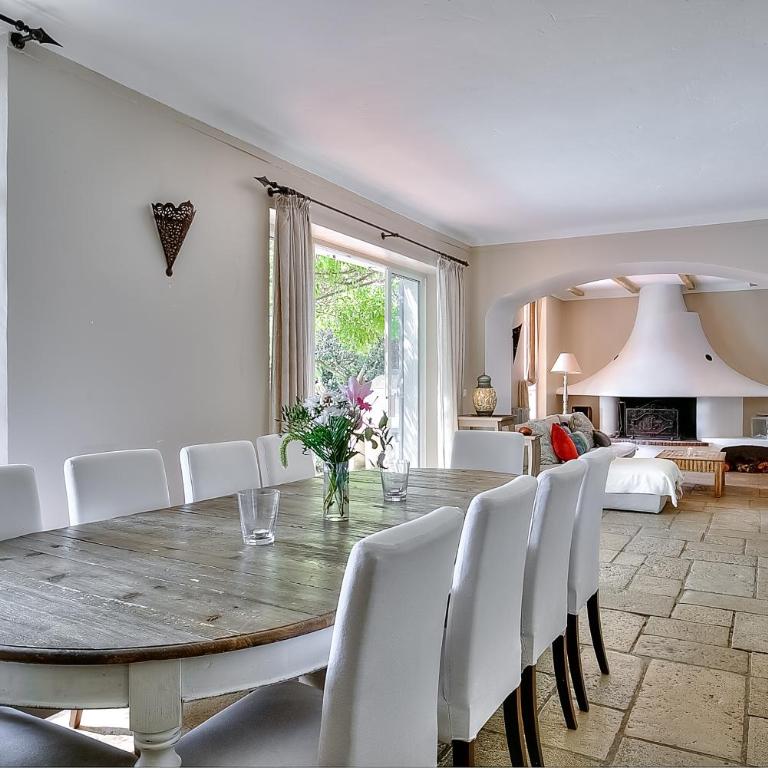 Villa Provençale avec 2 maisons d'amis ,piscine ,Jacuzzi ,vue mer - Villa - 78