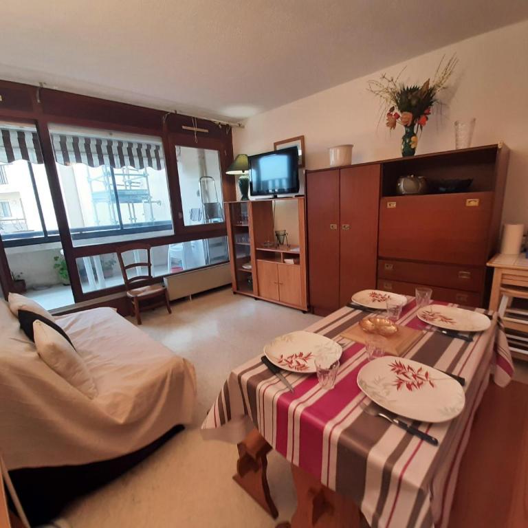 Studio Cosy au Pied du Port de Plaisance de Capbreton pour 4 Pers. avec Wifi et Plages Proches - FR-1-239-889 - Studio - 1