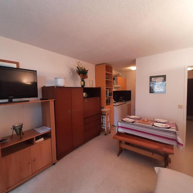 Studio Cosy au Pied du Port de Plaisance de Capbreton pour 4 Pers. avec Wifi et Plages Proches - FR-1-239-889 - Studio - 9