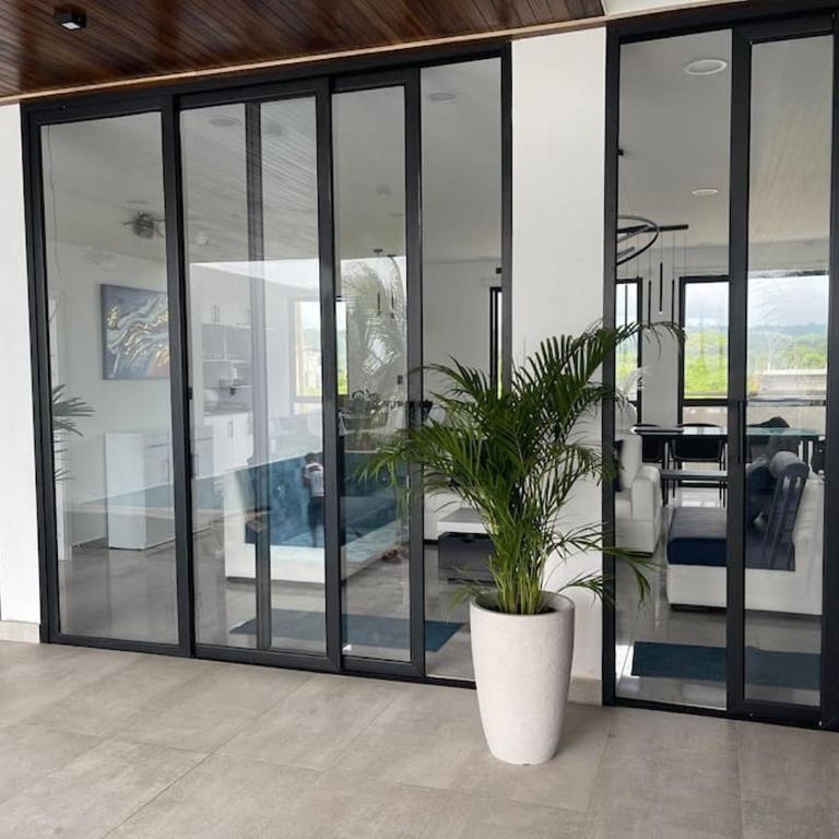 Hermosa casa frentes al mar en Montanita con piscina - Casa de 8 dormitorios - 47