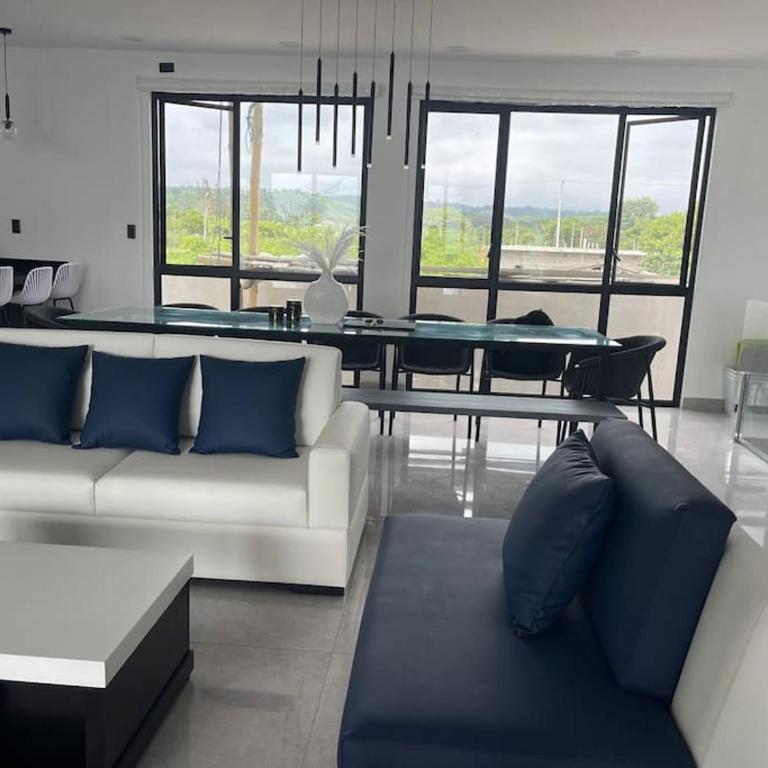 Hermosa casa frentes al mar en Montanita con piscina - Casa de 8 dormitorios - 40