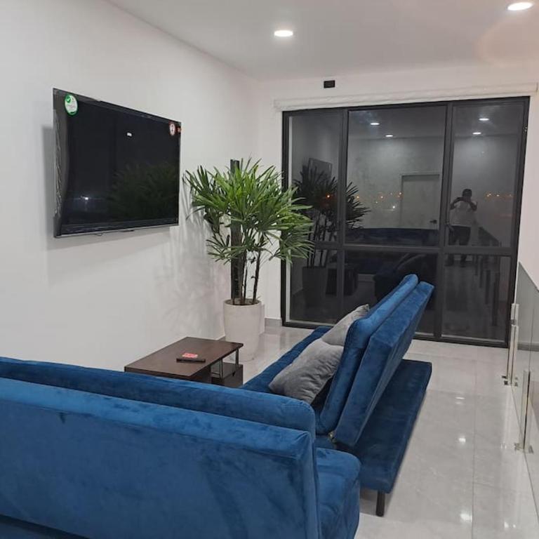 Hermosa casa frentes al mar en Montanita con piscina - Casa de 8 dormitorios - 17