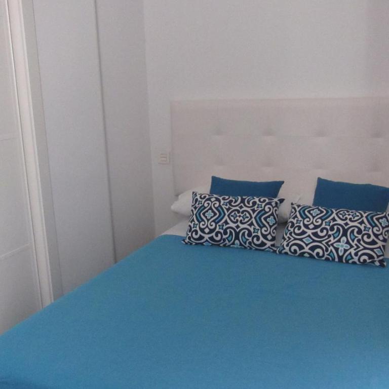 Apartamentos Ilíberis - Deluxe Two-Bedroom Apartment - 12