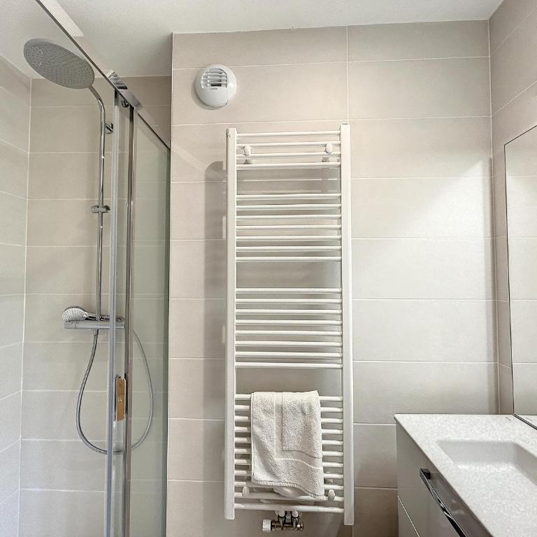 Appartement neuf avec vue Mont Blanc, parking et wifi à Combloux - Appartement 3 Chambres - 12