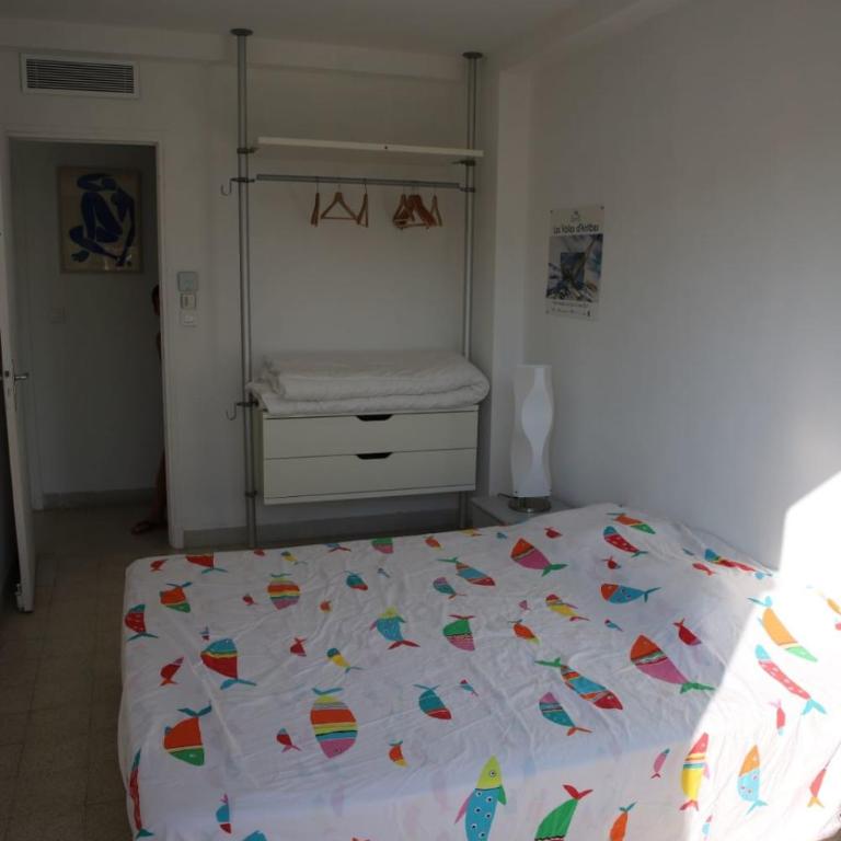Spacious apartment with balcony and sea view - Appartement - 9