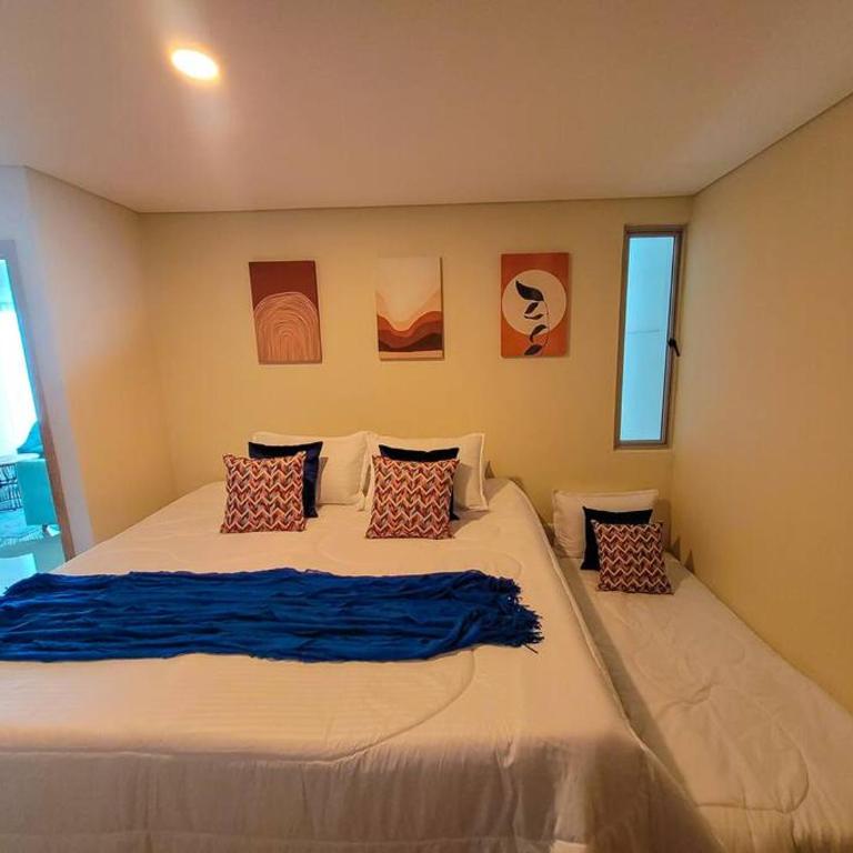 Spectacular*2bed*balcony* Ac*Near Beach MONTU 1404B - Two-Bedroom Apartment - 12