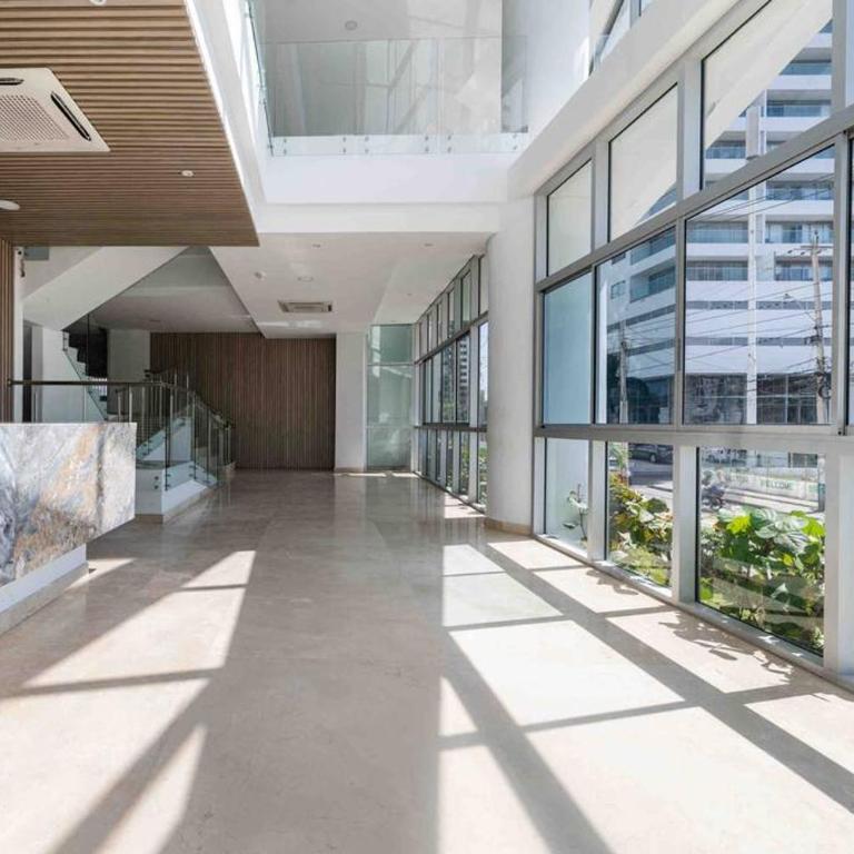 Spectacular*2bed*balcony* Ac*Near Beach MONTU 1404B - Two-Bedroom Apartment - 21