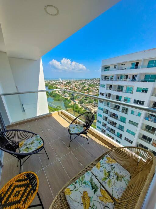 Spectacular*2bed*balcony* Ac*Near Beach MONTU 1404B - Two-Bedroom Apartment - 10