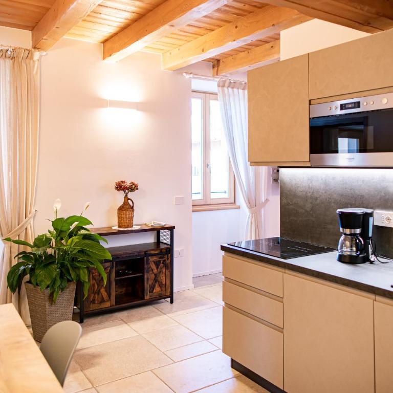 GARDA BALDO APARTMENTS - Apartment with Lake View - 22