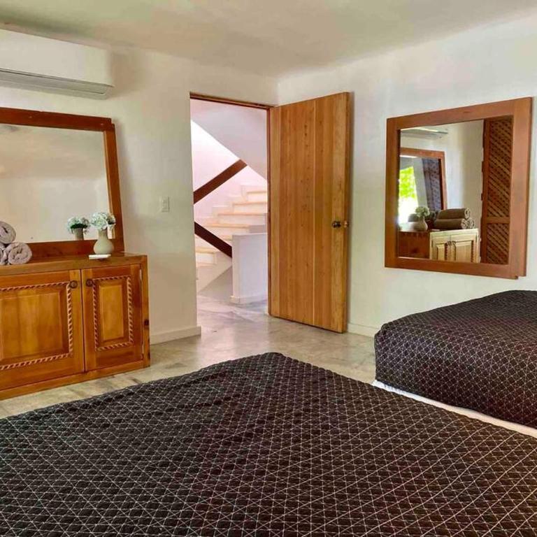 *Villa Sicilia Lagoon front by Casa Paraiso* - Villa - 32