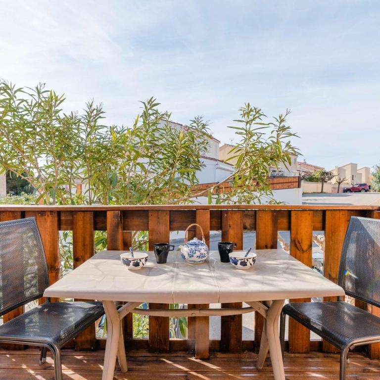 Charmant pavillon avec solarium, piscine et parking à Narbonne-Plage - FR-1-409-222 - Villa - 2