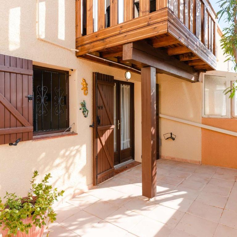 Charmant pavillon avec solarium, piscine et parking à Narbonne-Plage - FR-1-409-222 - Villa - 3