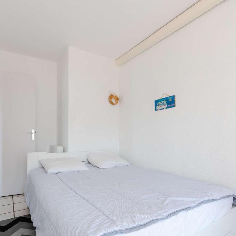 Charmant pavillon avec solarium, piscine et parking à Narbonne-Plage - FR-1-409-222 - Villa - 5