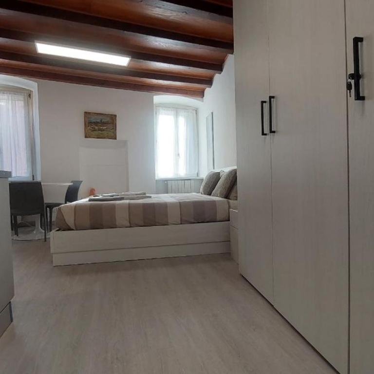 LOFTCENTRE - Appartamento con 1 Camera da Letto - 11