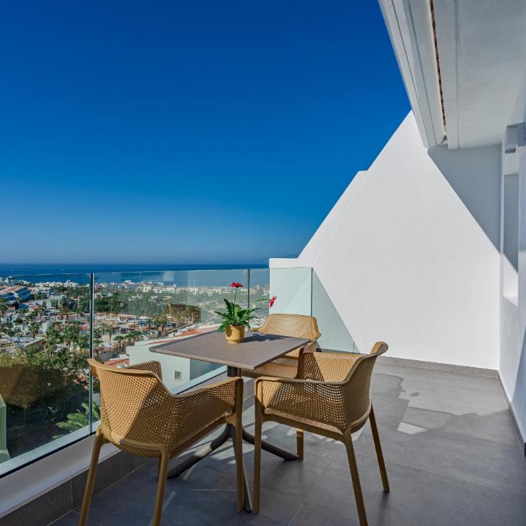 Costa Adeje Garden Aparthotel - Apartamento de 1 dormitorio con balcón y vistas al mar - 1