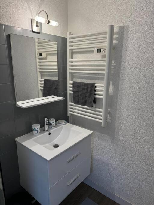 Cap Ocean Appartement T2 cosy avec balcon à 1 min de l'océan - One-Bedroom Apartment - 14