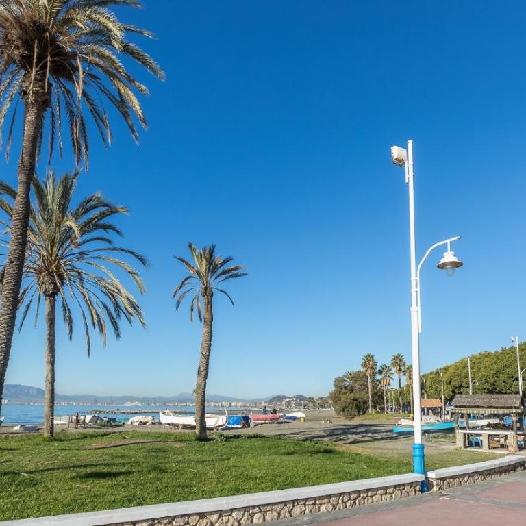 El Palo Beach House, Detached Duplex 1 min walk to beach - Apartamento de 1 dormitorio - 16