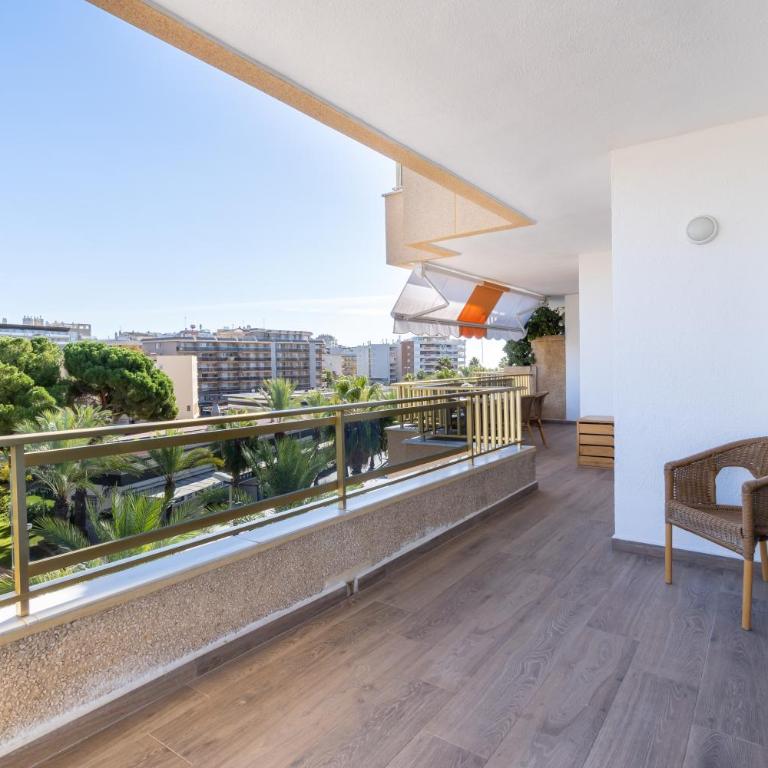 TuristMar - Amplio apartamento con gran terraza con vistas a solo 50m de la playa, Salou - Apartamento con terraza - 24
