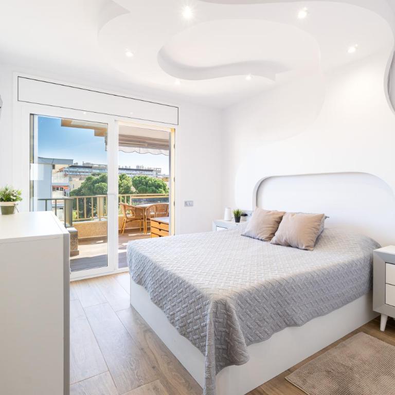 TuristMar - Amplio apartamento con gran terraza con vistas a solo 50m de la playa, Salou - Apartamento con terraza - 11