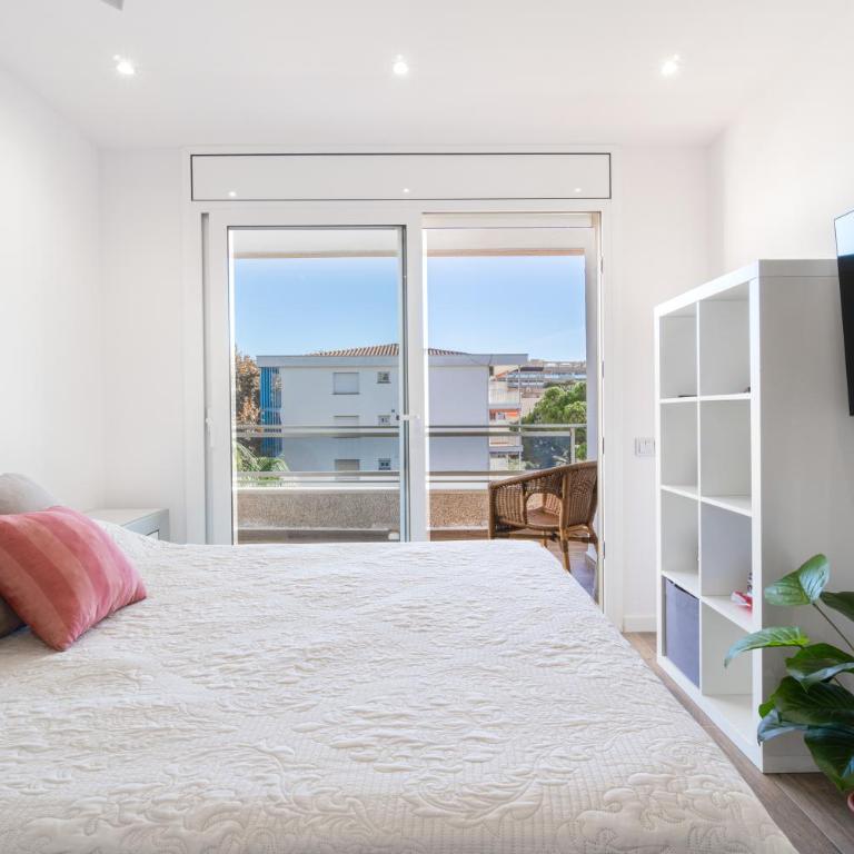 TuristMar - Amplio apartamento con gran terraza con vistas a solo 50m de la playa, Salou - Apartamento con terraza - 14