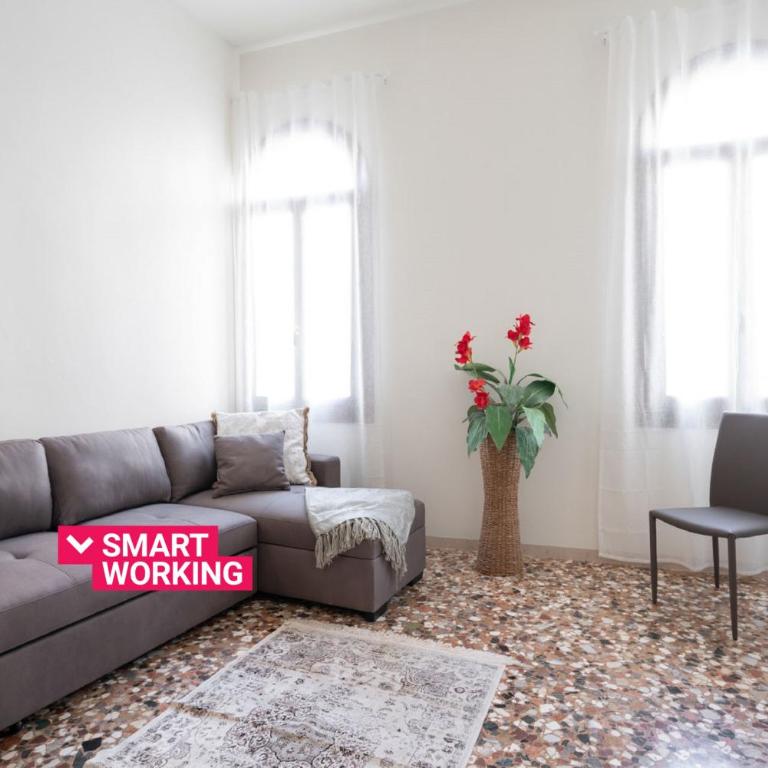Accademia Charm Apartments by Wonderful Italy - Three-Bedroom Apartment - 1
