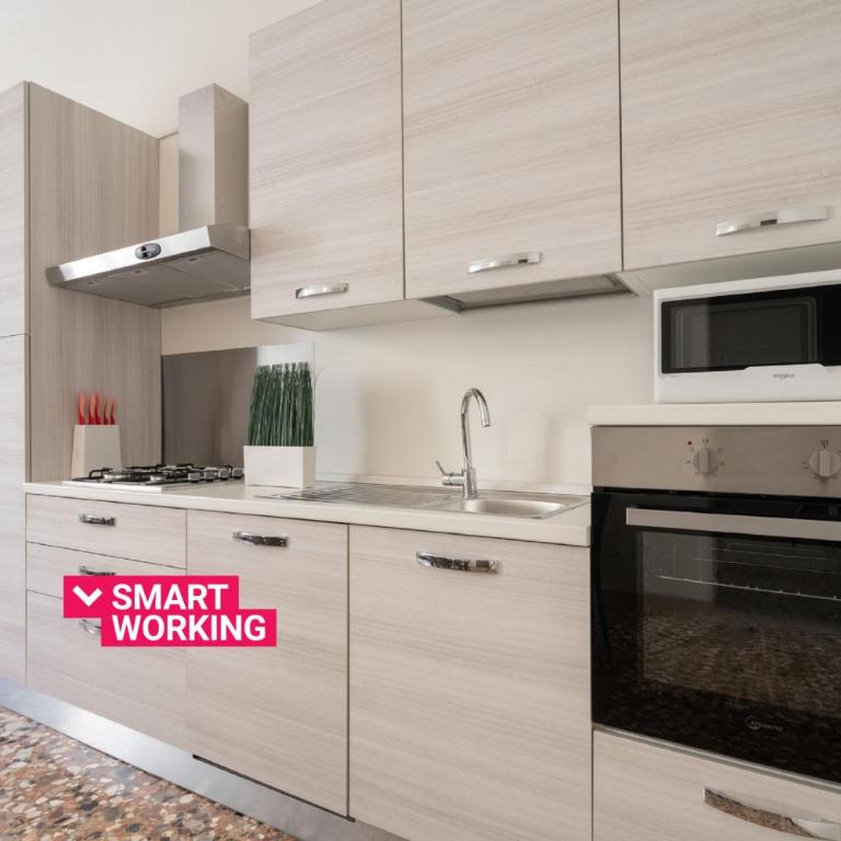 Accademia Charm Apartments by Wonderful Italy - Three-Bedroom Apartment - 5