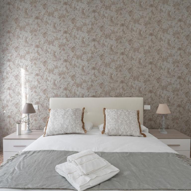 Accademia Charm Apartments by Wonderful Italy - Three-Bedroom Apartment - 16