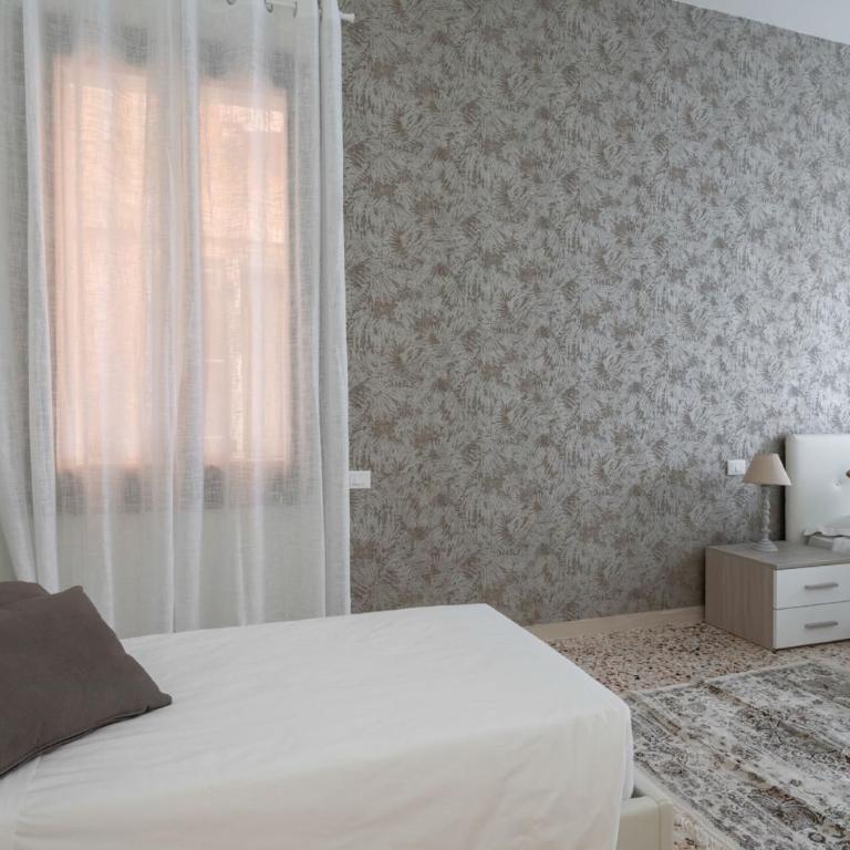 Accademia Charm Apartments by Wonderful Italy - Three-Bedroom Apartment - 21