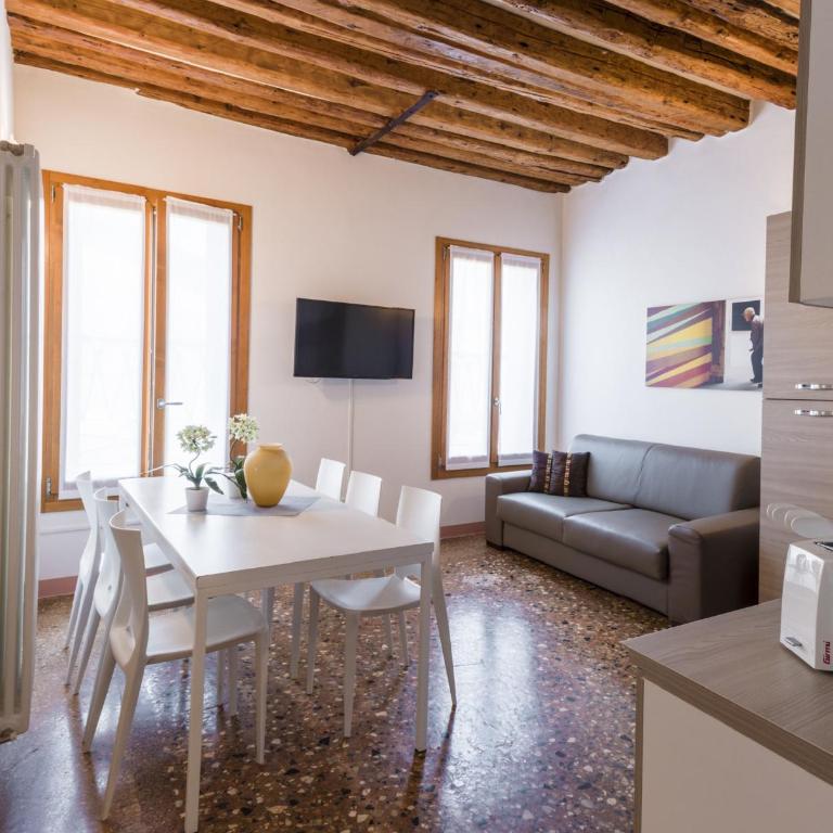 Accademia Charm Apartments by Wonderful Italy - One-Bedroom Apartment - 1