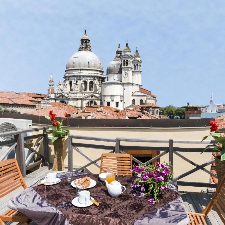 Accademia Charm Apartments by Wonderful Italy - Two-Bedroom Apartment - 1