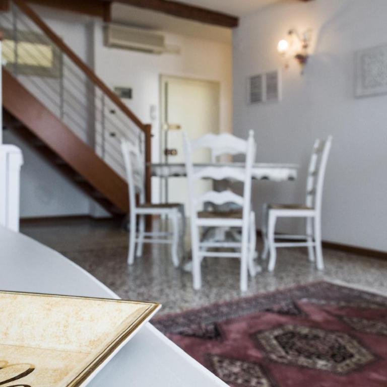 Accademia Charm Apartments by Wonderful Italy - Two-Bedroom Apartment - 8