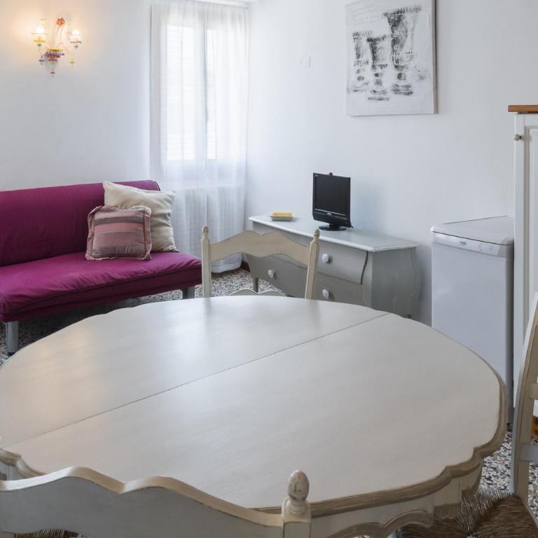 Accademia Charm Apartments by Wonderful Italy - Two-Bedroom Apartment - 9