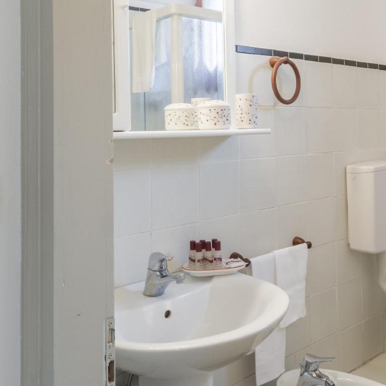 Accademia Charm Apartments by Wonderful Italy - Two-Bedroom Apartment - 18