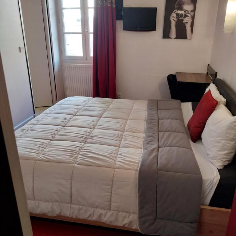 Hôtel Jean XXII - Chambre Lit King-Size - 9