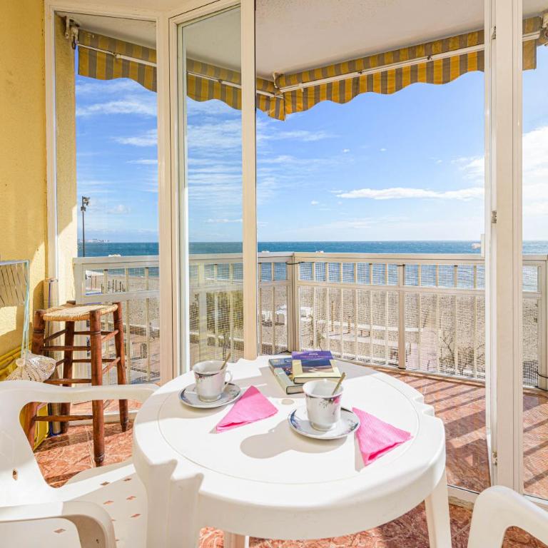 Great Location and Frontal Sea View Fuengirola - One-Bedroom Apartment - 1