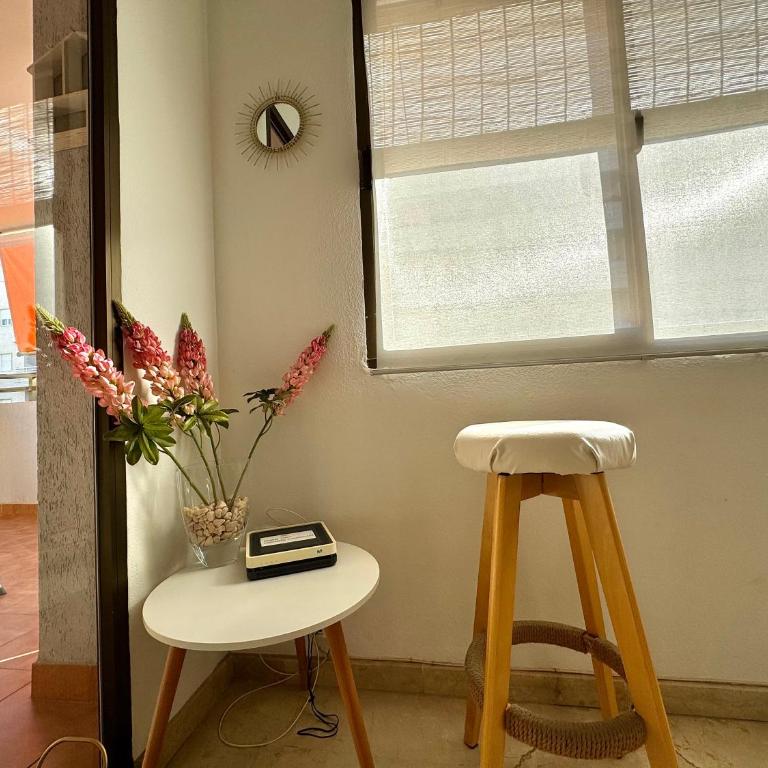 Luminoso Piso Centro de Marbella. A 50m de la playa - Apartamento de 3 dormitorios - 12