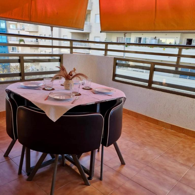 Luminoso Piso Centro de Marbella. A 50m de la playa - Apartamento de 3 dormitorios - 20