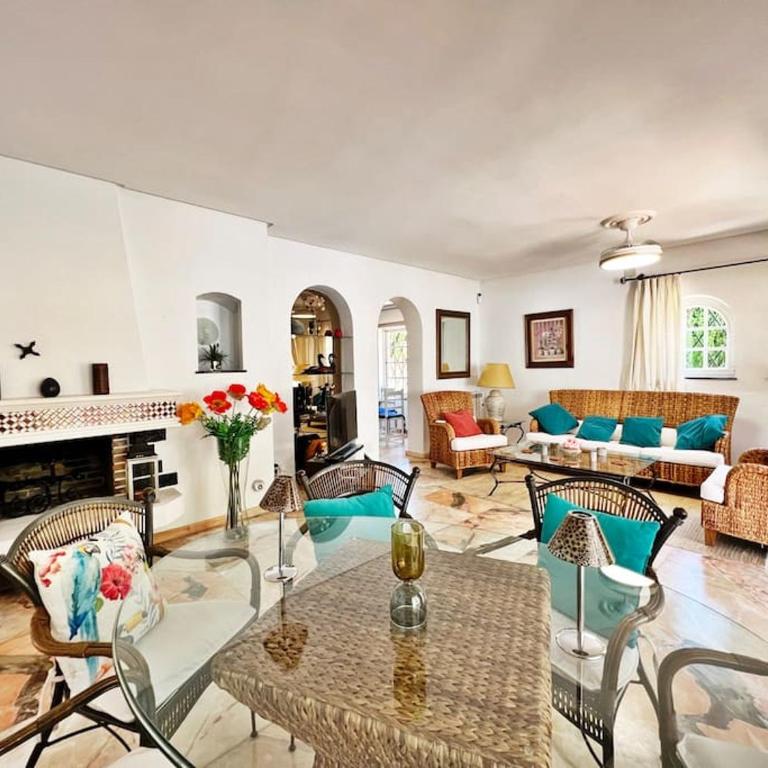 Coqueta y luminosa casa independiente - Apartamento de 3 dormitorios - 2